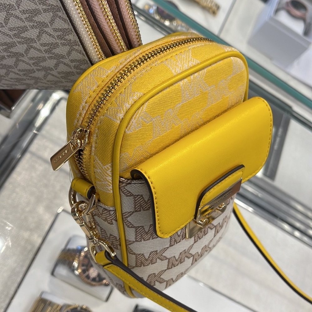 Michael Kors Sloan Editor Small Phone Logo Jacquard Crossbody
Butter Multi - Picture 4 of 16